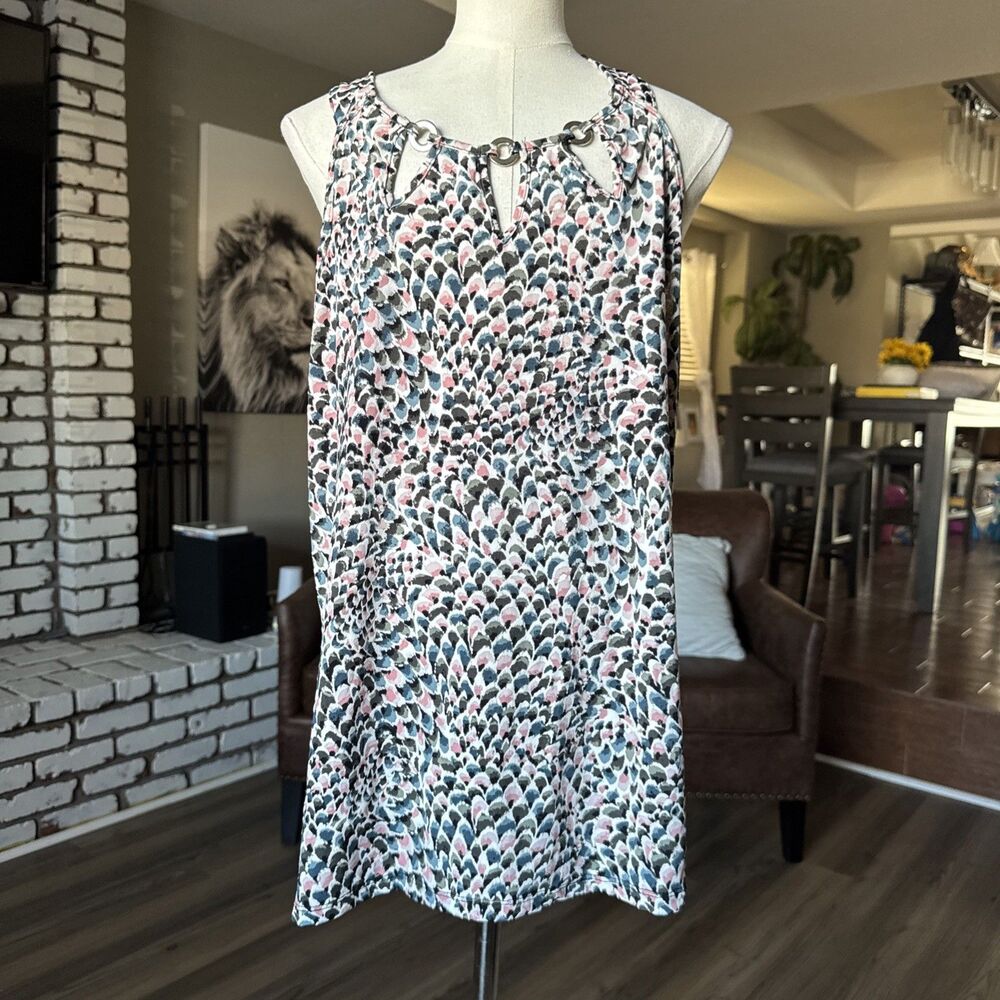 By Design women’s L sleeveless blouse gorgeous neckline detail Summer Outdoor